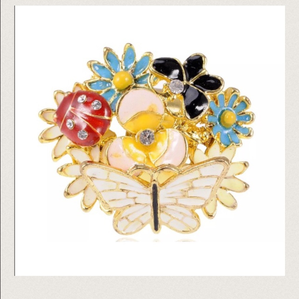 HOST PICK!🌷NWT Swarovski Ladybug Adjustable Flower Enamel Adjustable Ring